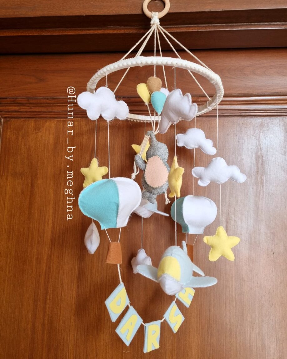 Baby ele mobile