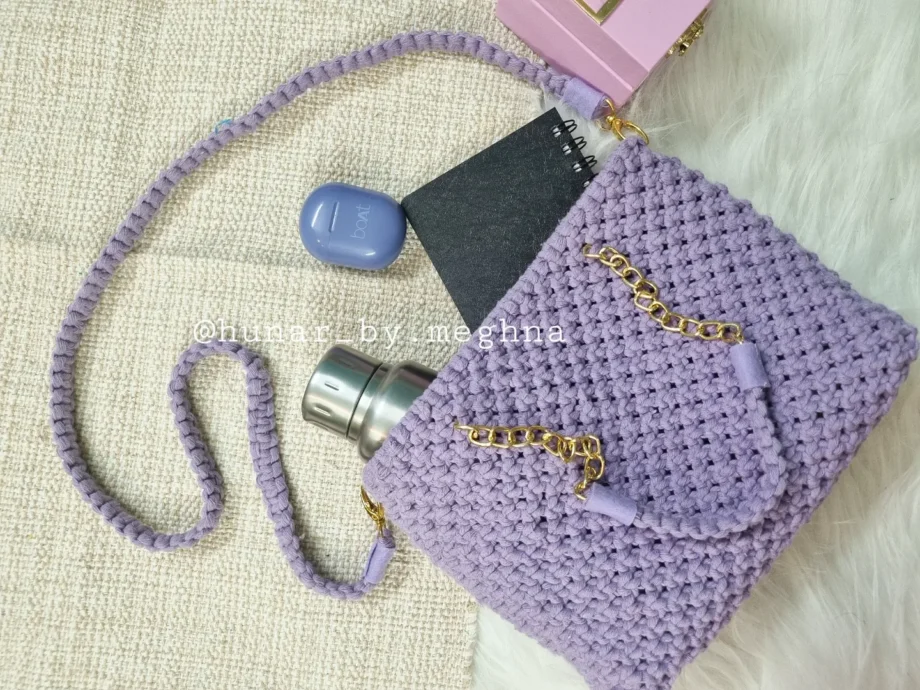 macrame shoulder bag in lavender