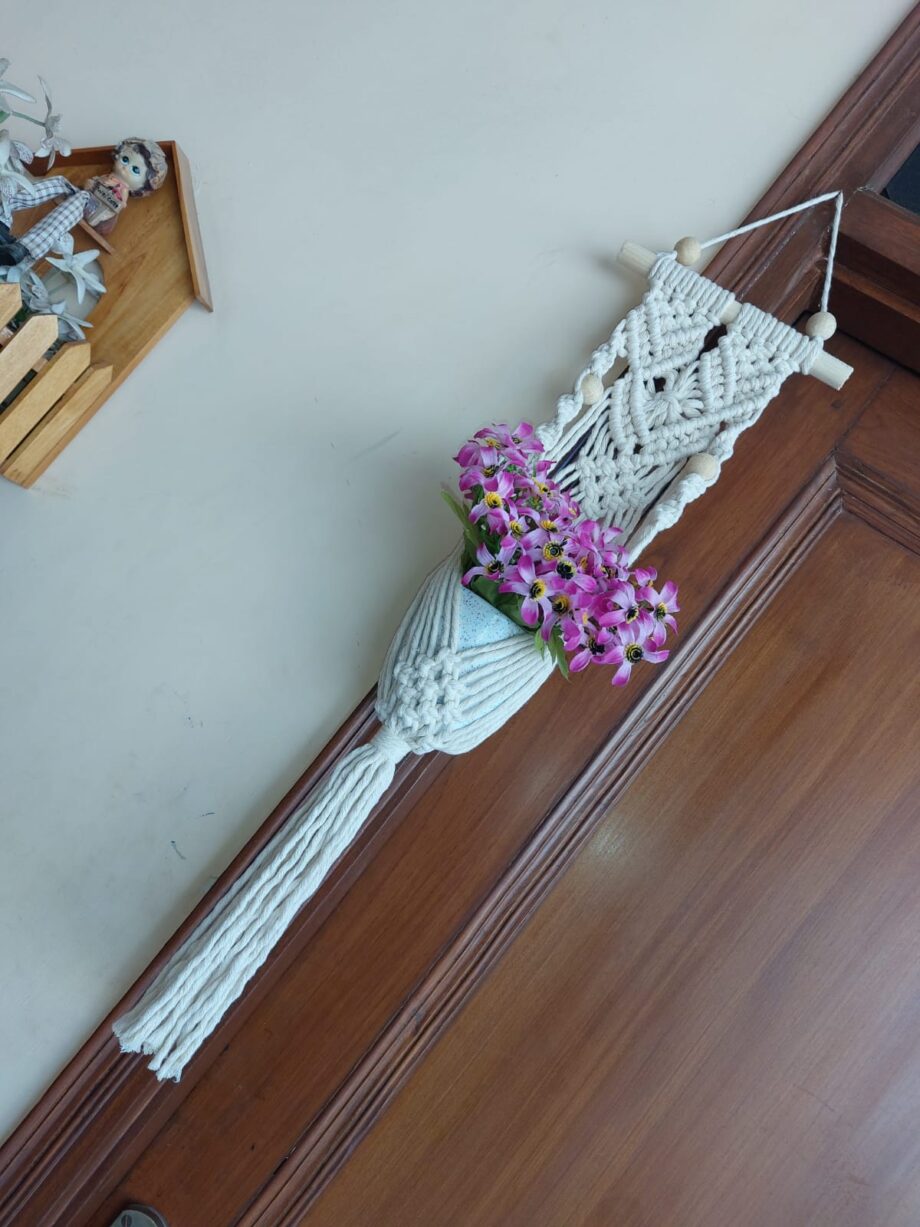 macrame pot holder wall hanging