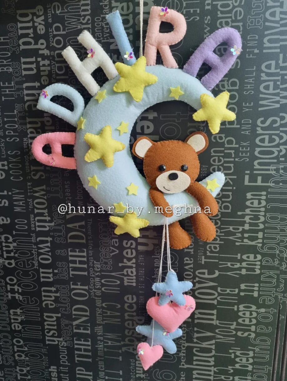 name hanging for girls