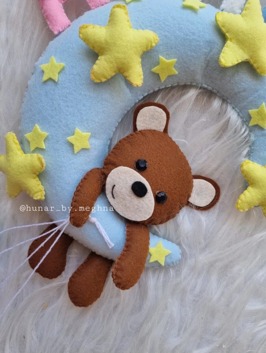 teddy name hanging