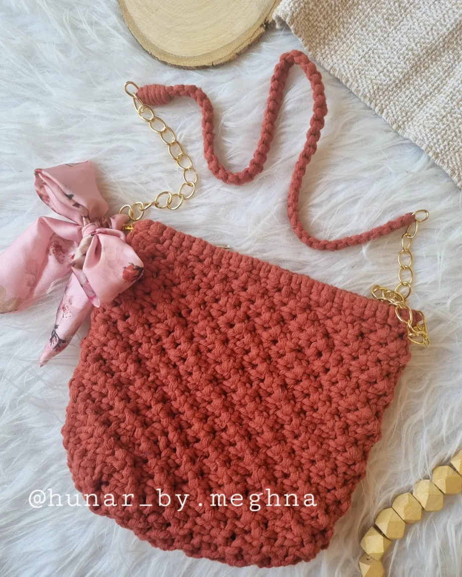 Side Knot shoulder bag