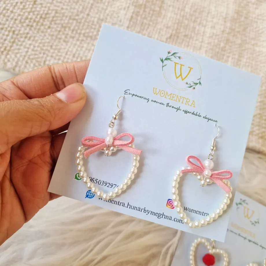 pearl earrings with bow hangings