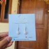 pearl white flower earrings
